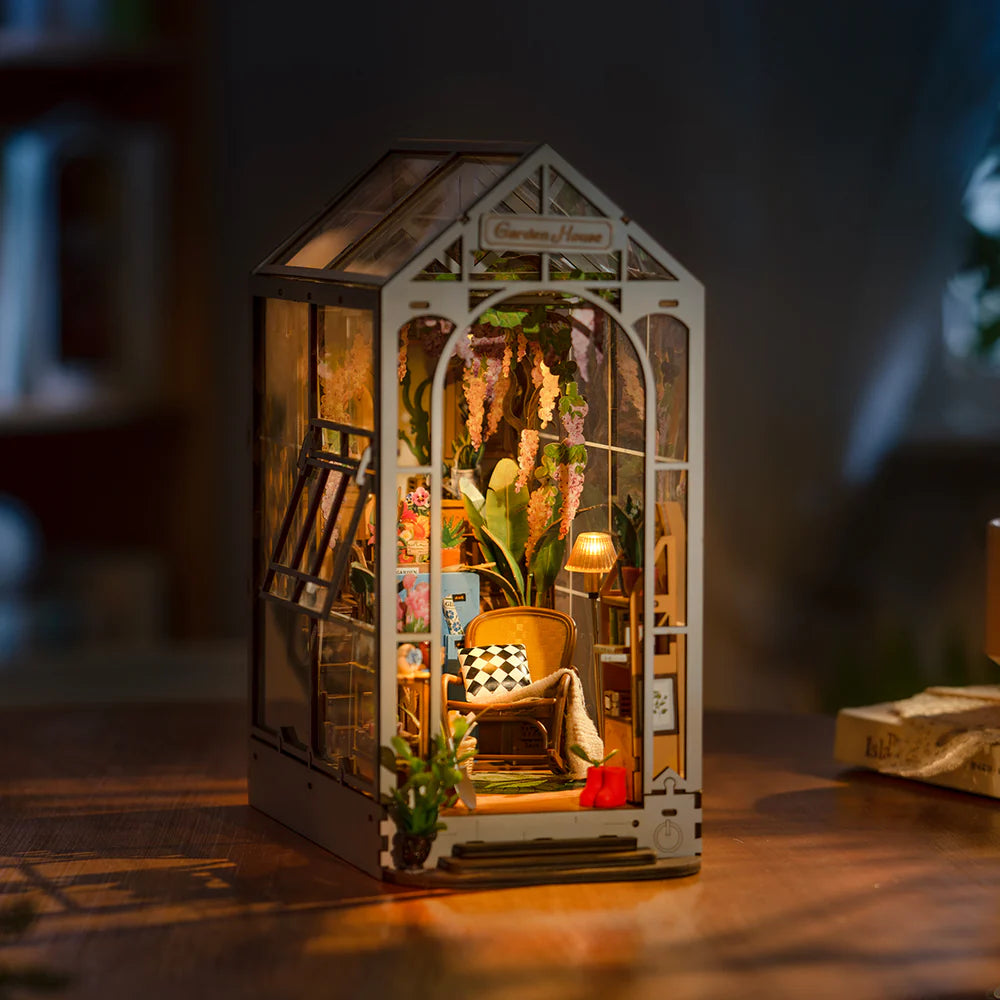 Gartenhaus DIY Bücherregal-Einsatz